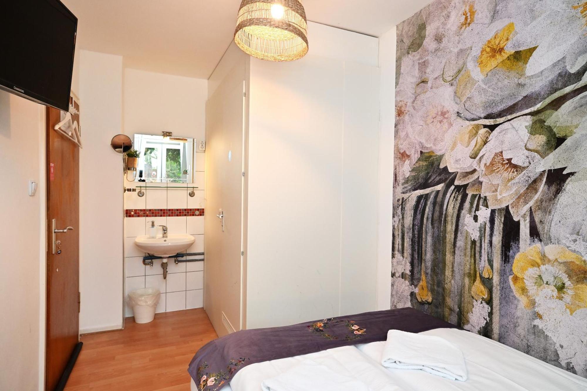 Self Check In City Hostel Nordstern إسن الغرفة الصورة